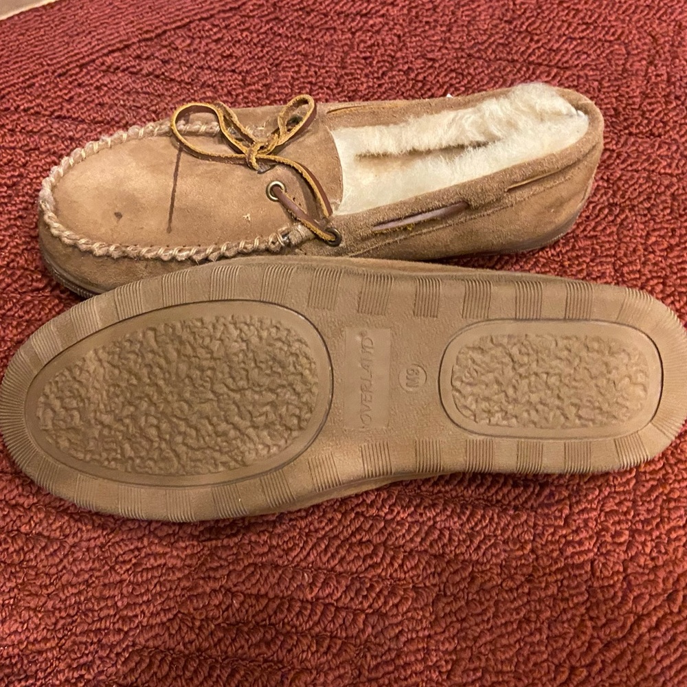 Men’s hard sole real sheepskin moccasin. Worn once,